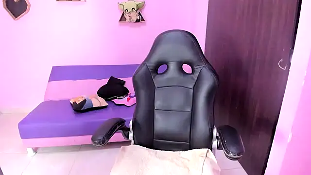 Snapshot of latin_doll_squirts chatting on 11.07.25 latin doll squirts online show from 11.07.25