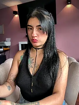 LilithPink  online show from 10.28.25