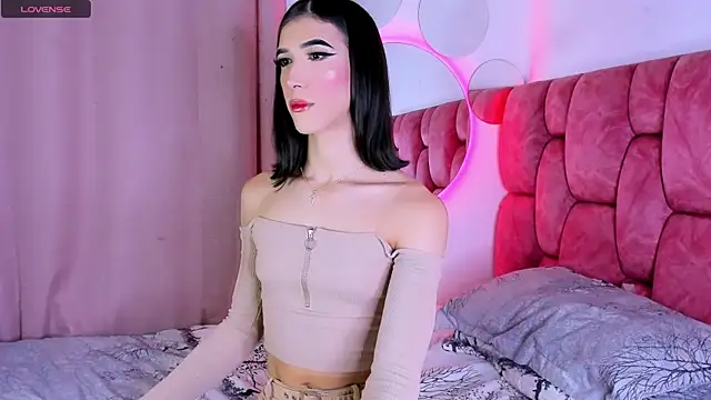 fhalon foxxxys  online show from 11.18.25