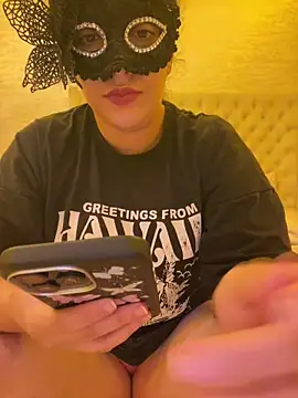 Snapshot of Bold-arabic-vibes chatting on 10.18.25 Bold-arabic-vibes online show from 10.18.25