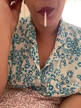 Snapshot of Bold-arabic-vibes chatting on 10.29.25 Bold-arabic-vibes online show from 10.29.25