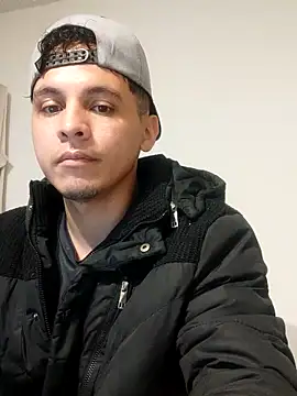 Snapshot of Andres_69_Fantasy chatting on 11.20.25 Andres 69 Fantasy online show from 11.20.25