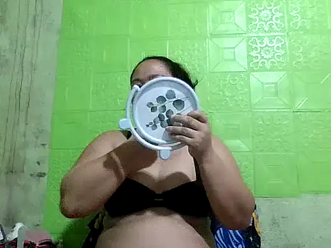 prettywetmom88 online show from 09.26.25