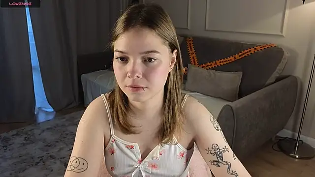 Snapshot of patriciapink chatting on 10.29.25 patriciapink online show from 10.29.25