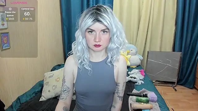 Dia Angel online show from 11.04.25