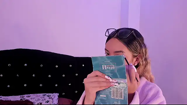 LauMiller online show from 10.17.25