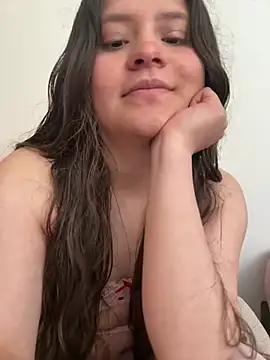 Snapshot of Emilyybennet_ chatting on 05.09.26 Emilyybennet online show from 05.09.26