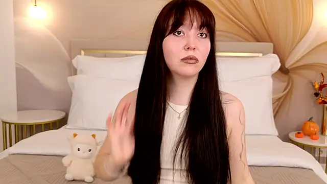 VanessaFields online show from 10.18.25