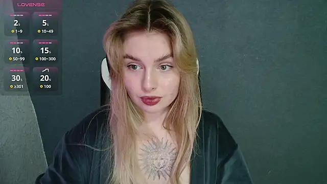 AngelicaHollywood online show from 10.25.25