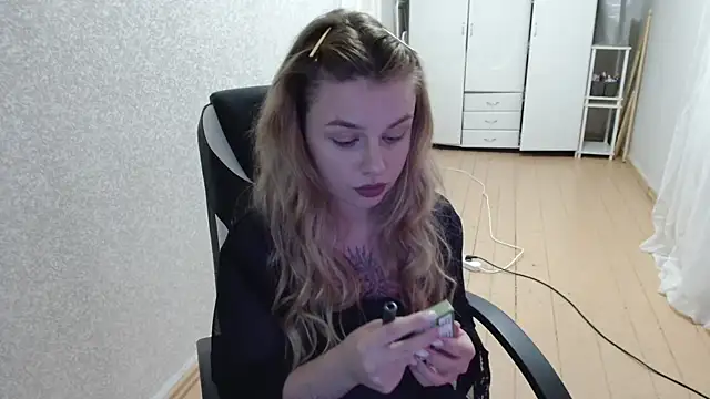 AngelicaHollywood online show from 11.26.25