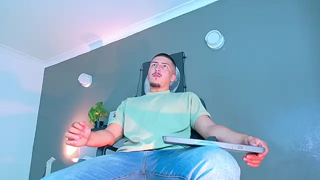 MrFox   online show from 10.06.25