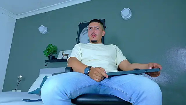 MrFox   online show from 11.18.25