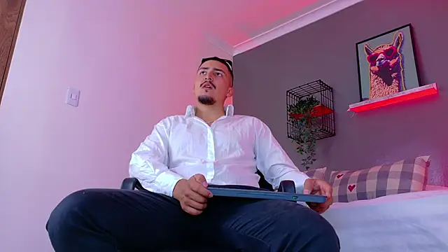 MrFox   online show from 02.23.26