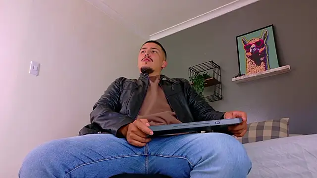 MrFox   online show from 03.10.26