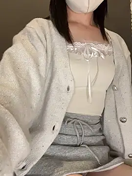Snapshot of ms_suzuka chatting on 10.12.25 ms suzuka online show from 10.12.25