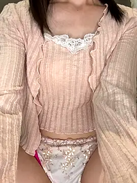 Snapshot of ms_suzuka chatting on 10.14.25 ms suzuka online show from 10.14.25