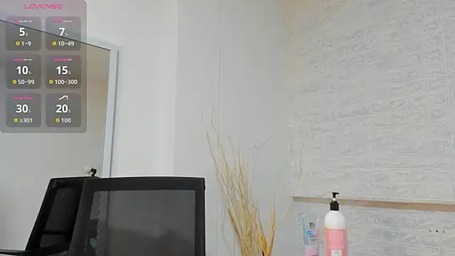 Snapshot of _PENELOPESTAR_ chatting on 09.30.25 PENELOPESTAR online show from 09.30.25