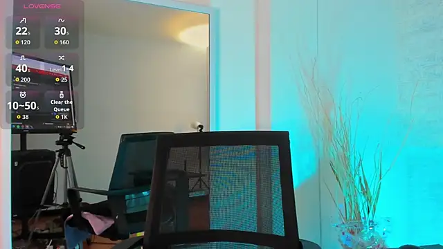 Snapshot of _PENELOPESTAR_ chatting on 10.03.25 PENELOPESTAR online show from 10.03.25