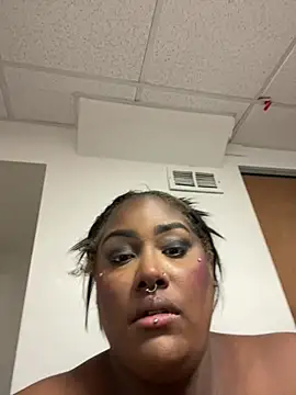 Cocomamii1 online show from 01.13.26