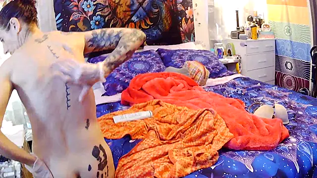 Snapshot of gypsyadventures1 chatting on 10.07.25 gypsyadventures1 online show from 10.07.25