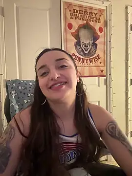 CharmingMaddie online show from 04.18.26