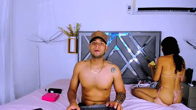 Snapshot of bamby_kitty chatting on 10.22.25 bamby kitty online show from 10.22.25