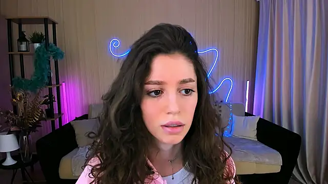 Snapshot of ChristinaConteeree chatting on 09.25.25 ChristinaConteeree online show from 09.25.25