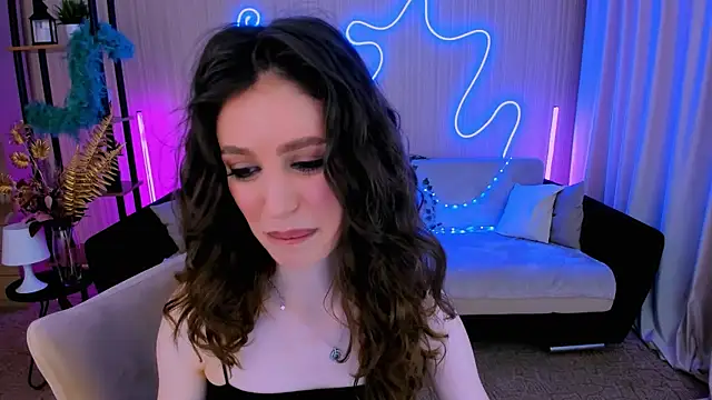 Snapshot of ChristinaConteeree chatting on 09.28.25 ChristinaConteeree online show from 09.28.25