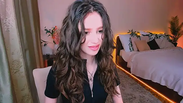 Snapshot of ChristinaConteeree chatting on 09.29.25 ChristinaConteeree online show from 09.29.25