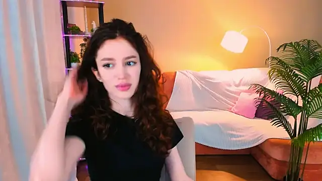 Snapshot of ChristinaConteeree chatting on 10.03.25 ChristinaConteeree online show from 10.03.25