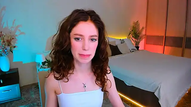 Snapshot of ChristinaConteeree chatting on 10.04.25 ChristinaConteeree online show from 10.04.25