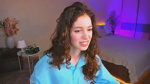 Snapshot of ChristinaConteeree chatting on 10.06.25 ChristinaConteeree online show from 10.06.25