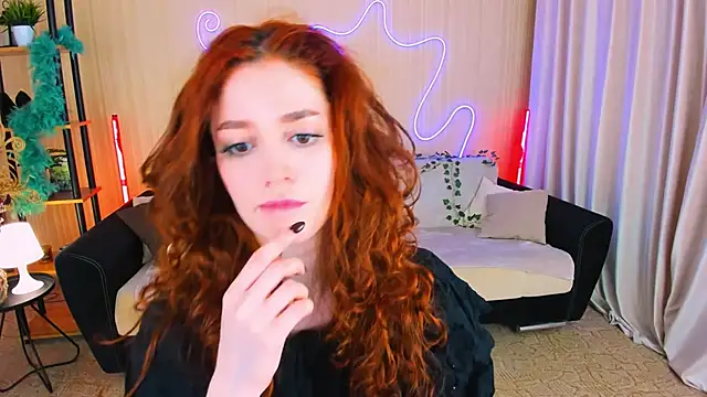 Snapshot of ChristinaConteeree chatting on 11.07.25 ChristinaConteeree online show from 11.07.25