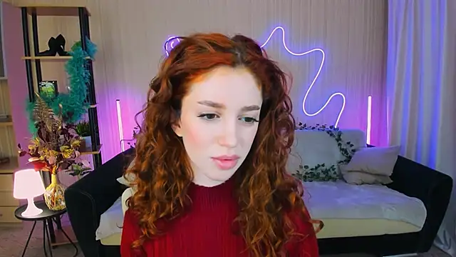 ChristinaConteeree online show from 11.13.25