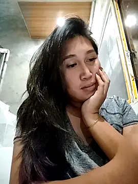 Snapshot of Romantic_Sabrina chatting on 10.22.25 Romantic Sabrina online show from 10.22.25