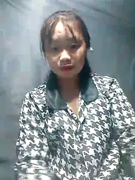 Snapshot of PhayPhay123 chatting on 10.15.25 PhayPhay123 online show from 10.15.25