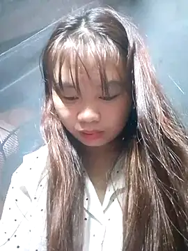 Snapshot of PhayPhay123 chatting on 10.31.25 PhayPhay123 online show from 10.31.25