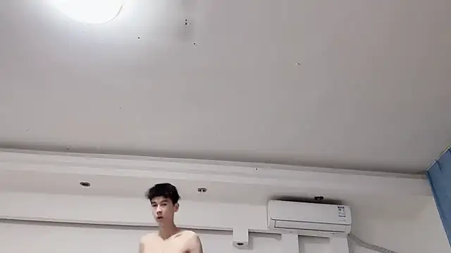 Snapshot of xiaojie2563 chatting on 09.29.25 xiaojie2563 online show from 09.29.25