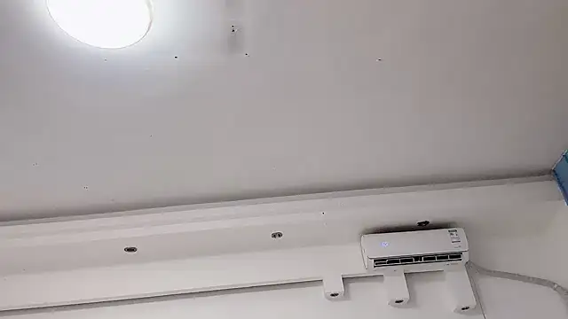 Snapshot of xiaojie2563 chatting on 10.06.25 xiaojie2563 online show from 10.06.25