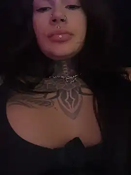 Snapshot of sereiaruiva99 chatting on 04.26.26 sereiaruiva99 online show from 04.26.26