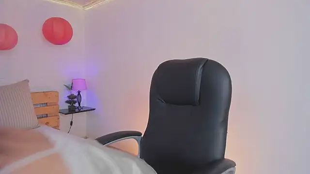 Snapshot of salem_sp chatting on 09.24.25 salem sp online show from 09.24.25