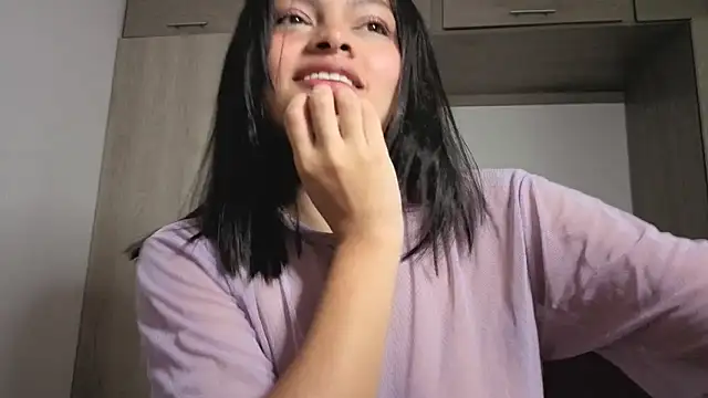 Snapshot of Candela___ chatting on 06.04.26 Candela online show from 06.04.26