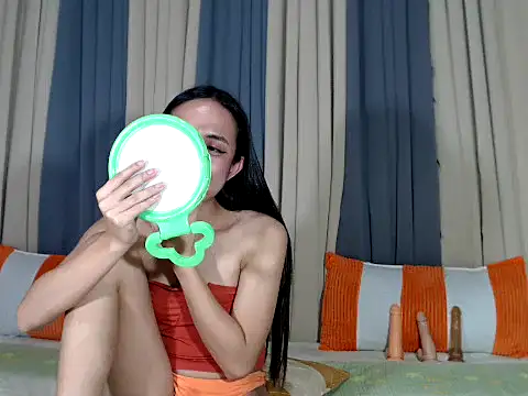 Snapshot of Jadehotcum chatting on 10.19.25 Jadehotcum online show from 10.19.25