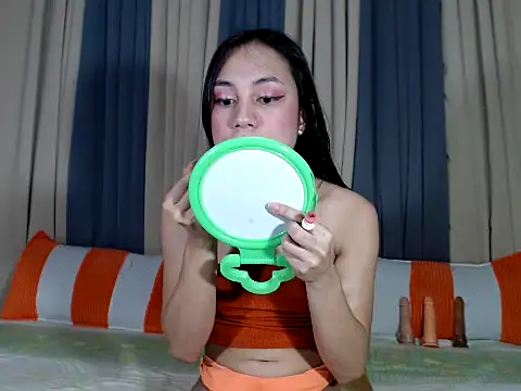 Snapshot of Jadehotcum chatting on 10.20.25 Jadehotcum online show from 10.20.25