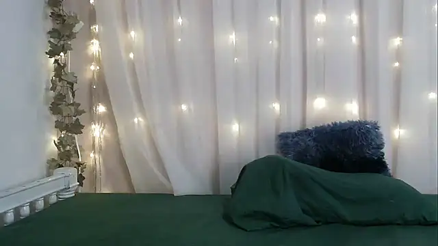 angelainparis28 online show from 10.11.25