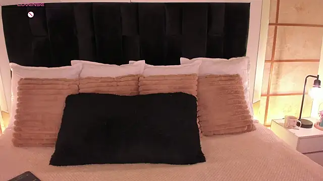 GretaVelvet online show from 04.11.26