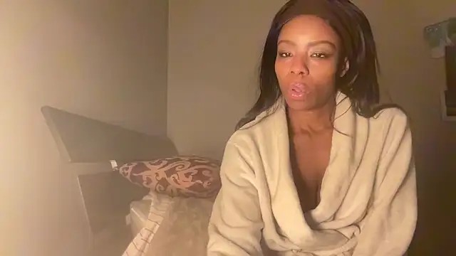 Peachyz69 online show from 02.09.26