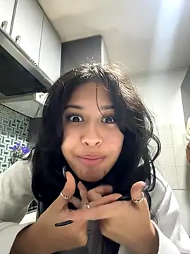 lynn9000 online show from 11.21.25