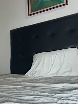 lynn9000 online show from 12.02.25