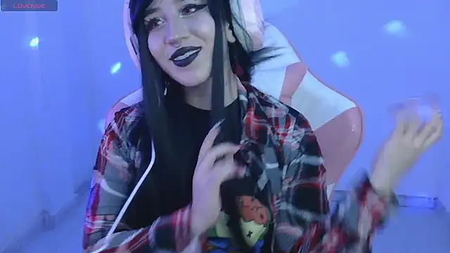 Snapshot of Hachiko_Love chatting on 10.21.25 Hachiko Love online show from 10.21.25